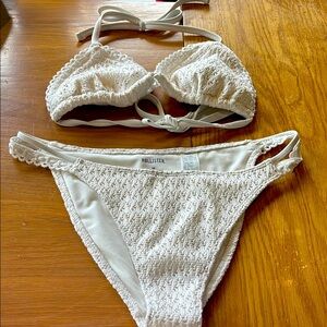 Hollister White Bikini Set (NEW ARRIVAL)